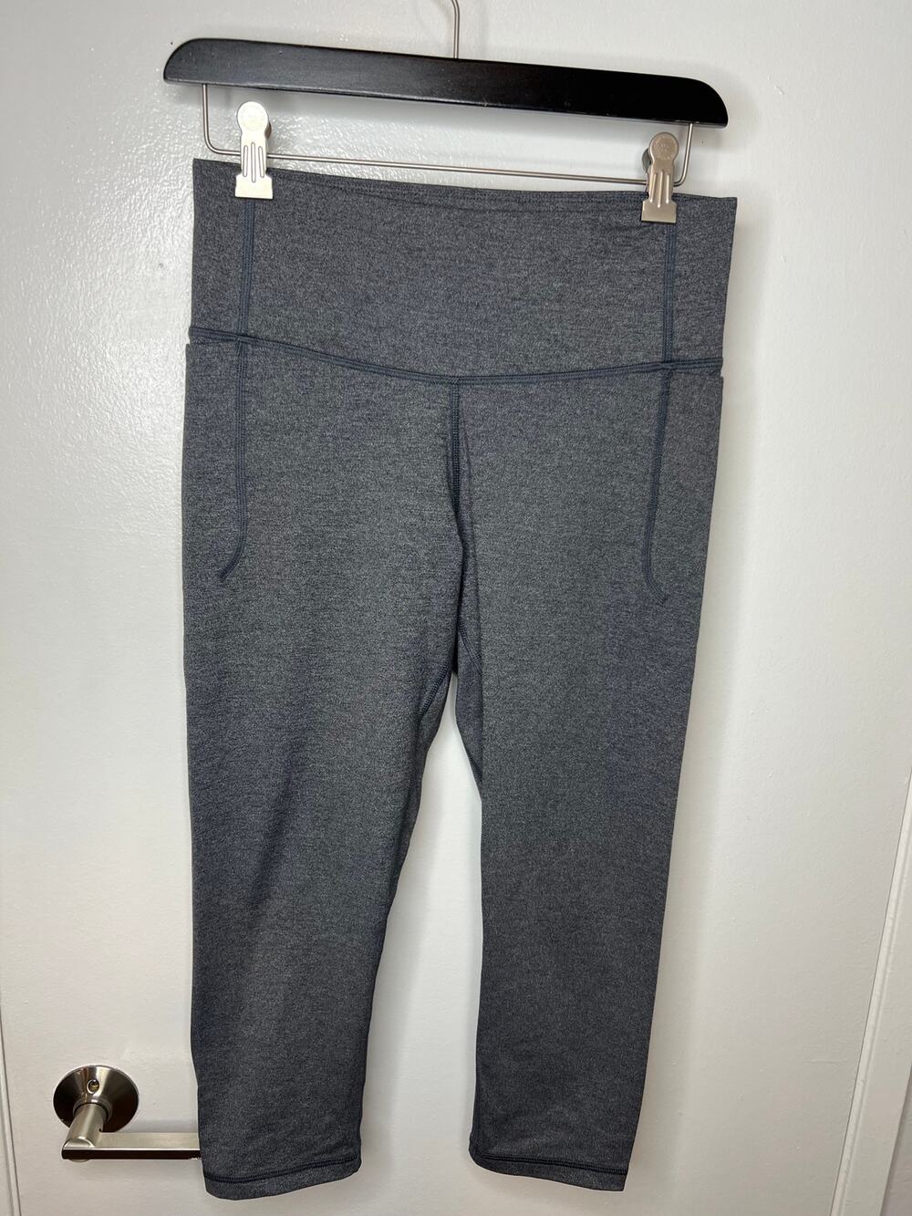 Under Armour Women's Fitted Cropped Leggings Meridian Heather Grey ~ Size M